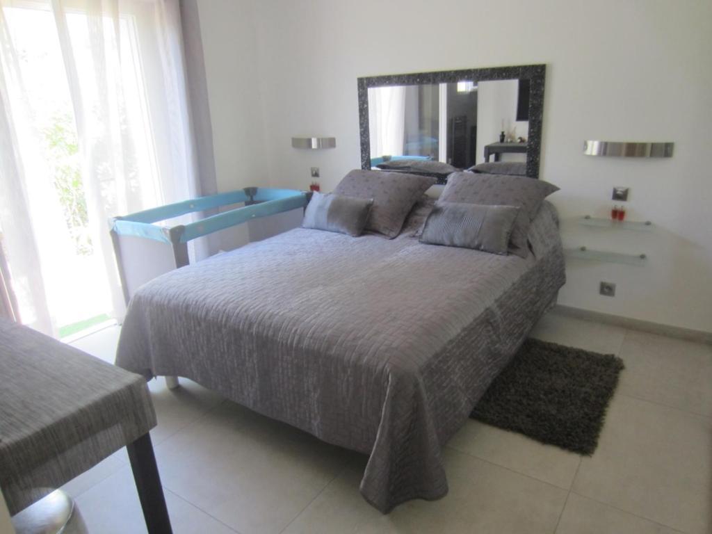 Villa Les Yuccas - Pool - Sea View Cagnes-sur-Mer Eksteriør bilde